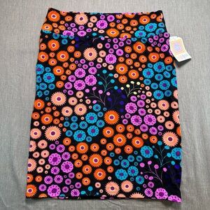 NWT LULAROE Women's size XL Multicolor Floral on Black 'Cassie' Stretch Skirt
